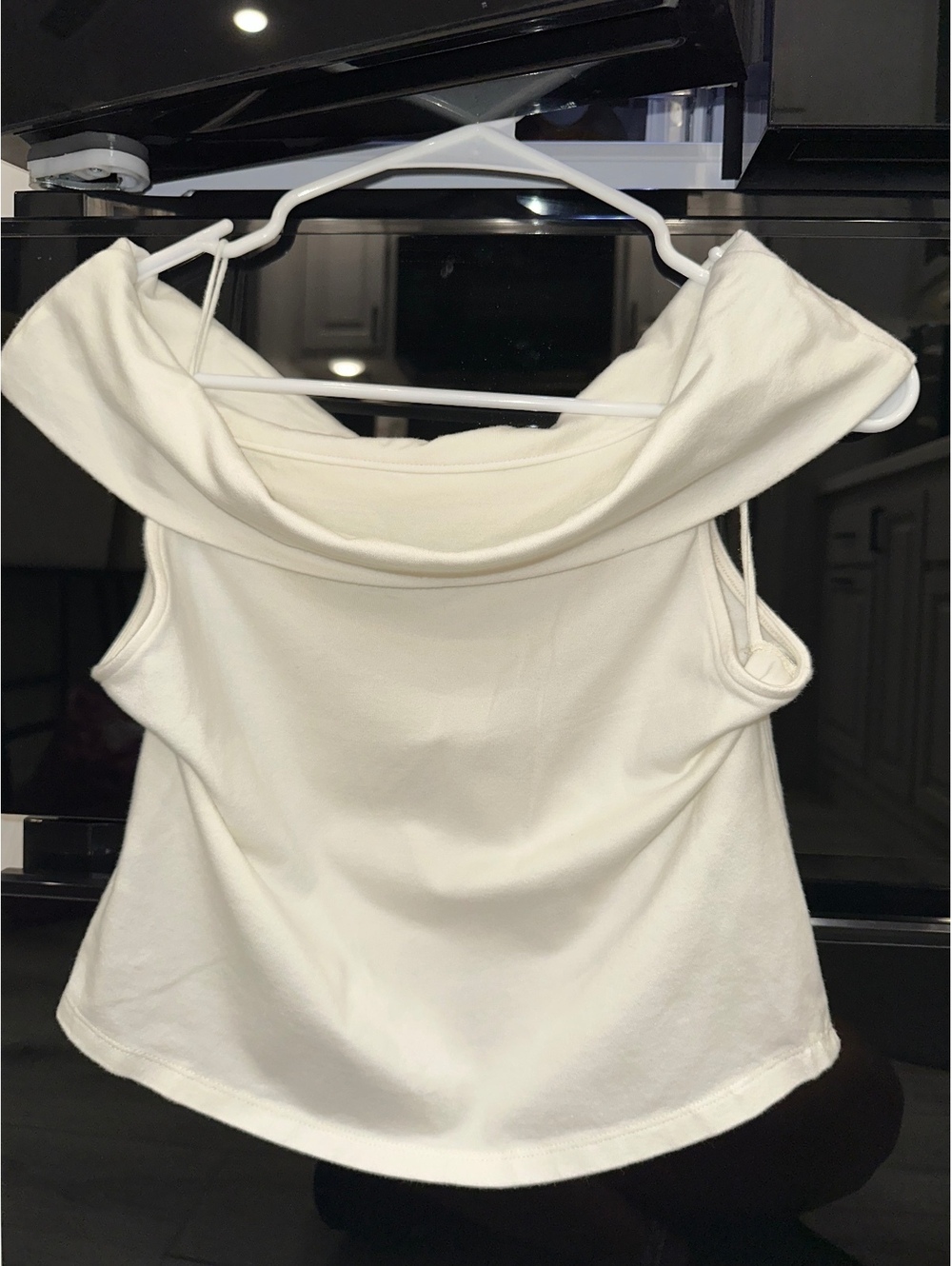 Aerie Off-Shoulder White Sleeveless Top Size Large